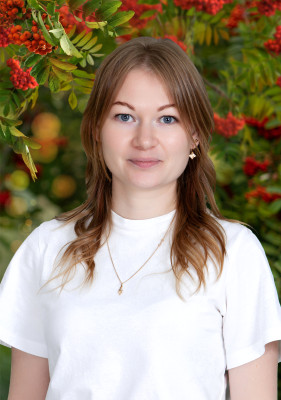 Музыкальный руководитель Бояринцева Елена Михайловна Музыкальный руководитель Бояринцева Елена Михайловна